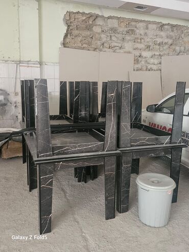Тарелки: Kafe restoranlar uchun 10 eded masa her biri 90 Azn.unvan Chapayev