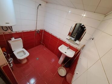 Uzunmüddətli kirayə mənzillər: Xırdalanda, ər-riyad ilə üzbəüz, 199nömrəli avtobusun son — 9