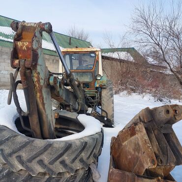 jcb трактор купить бу: Срочно,Трактор юмз.экскаватор. 2 ковша. роботает нормально