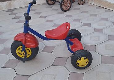 velosiped 3 teker: Uşaq üçtəkərli velosipedi - Rəng: mavi gövdə, qırmızı oturacaq və — 4