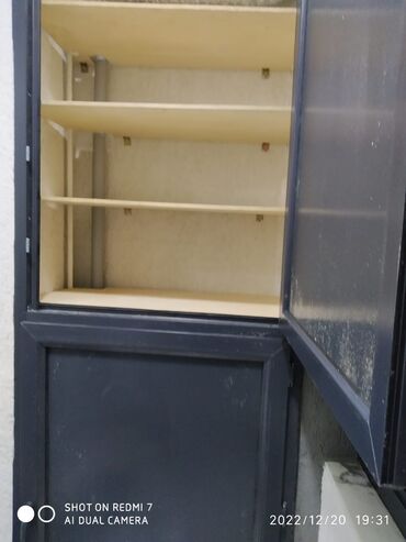 дешевый шкаф на балкон: Plastik şkafıların sifarişi Ağ rəngdə 1 kvadratı 90 azn Rəngli 1