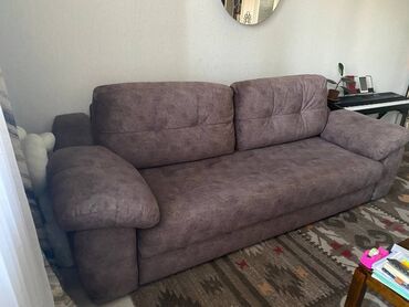 двухярустный диван: Продаю качественный диван в идеальном состоянии. Параметры указаны в