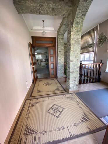 Долгосрочная аренда домов: 280 м², 5 комнат — 8