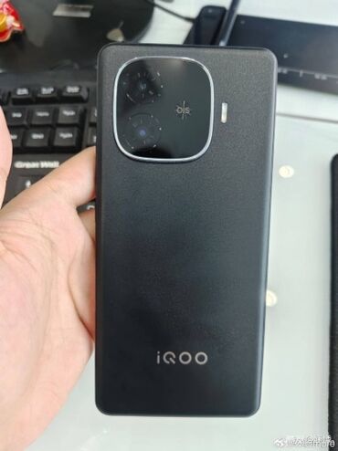 виво: Vivo iQOO Z9 Turbo, Колдонулган, 256 ГБ, түсү - Кара, 1 SIM