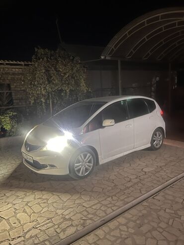 рейка пасат б5: Honda Jazz: 2010 г., 1.4 л, Механика, Бензин, Хэтчбэк