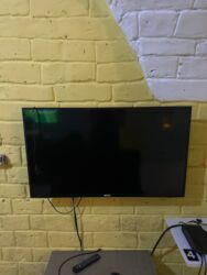 smart box satilir: Б/у Телевизор LG LCD 43" Самовывоз