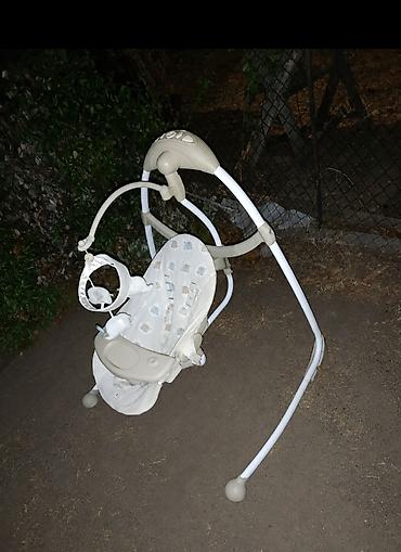 trilord namestaj: Električna ljuljaška za bebe - Stabilan A-okvir sa širokim postoljem — 1