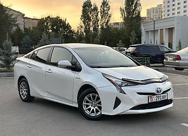 corolla s: Toyota Prius: 2016 г., 1.8 л, Вариатор, Гибрид, Универсал — 3