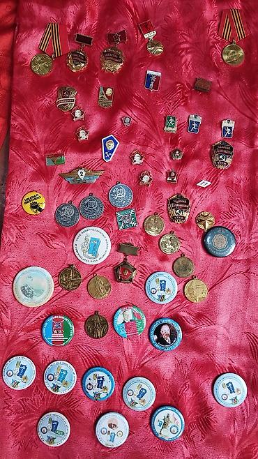 Kolleksiya üçün nişan və medallar toplusu - Mövzu: SSRİ dövrünə aid
