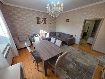 Həyət evləri və villaların satışı: Bakıxanov qəs. 3 otaqlı, 150 kv. m, Kredit yoxdur, Orta təmir — 2