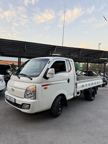 сапок грузовой самосвал: Hyundai Porter: 2017 г., 2.5 л, Автомат, Дизель