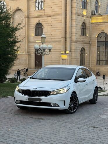 Kia: Kia K3: 1.6 l | 2017 il Sedan — 2