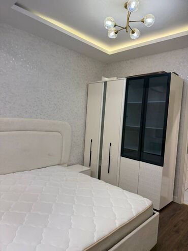 Uzunmüddətli kirayə mənzillər: Suraxanı Rayonu Qaraçuxur Qəsəbəsi Etibarlı MTK 2 otaq. Mərtəbə - — 4