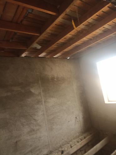 Həyət evləri və villaların satışı: Satılır – həyət evi - Tikinti: daş divarlar, metal dam örtüyü, beton — 10