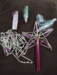 Digər işıqlandırma: CCCP dövrünə aid oyuncaqlar. 
Qiyməti üzərində yazılıb — 6