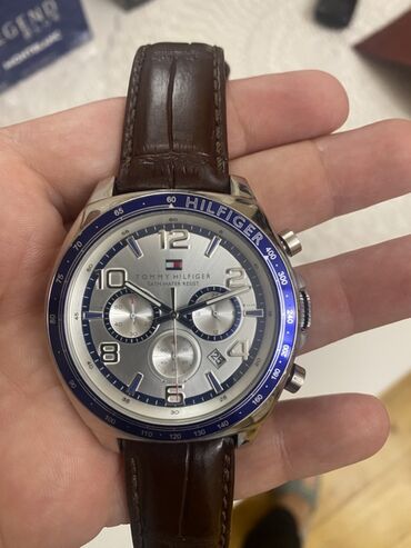 Qol saatları: Qol saatı, Tommy Hilfiger, rəng - Qəhvəyi