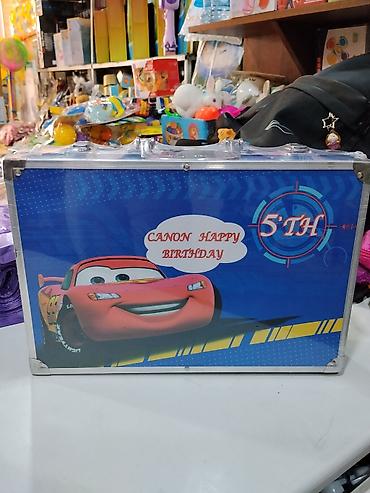 чемодан игрушка: Детский набор в чемоданчике с тематикой «Cars» (Молния МакКуин). - — 1