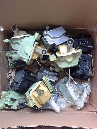 Другие детали КПП и трансмиссии: Оригинальные б/у селекторы( типтроник ) на мерседес w203 w202 w210 — 1