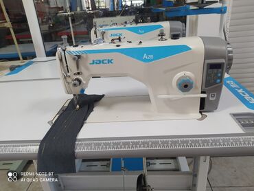 jack 4х нитка: Швейная машина Jack, Полуавтомат