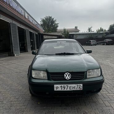 Volkswagen: Volkswagen Bora: 1999 г., 1.6 л, Автомат, Бензин, Седан