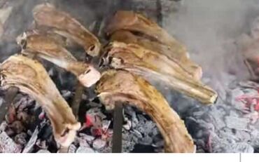 Aşpazlar: Manqalçı, kababçı, 45 il, 6 ildən artıq təcrübə — 2