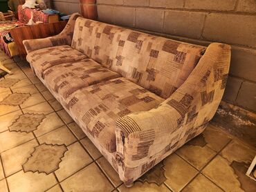 диванчик на кухню: Модульный диван, цвет - Коричневый, Б/у