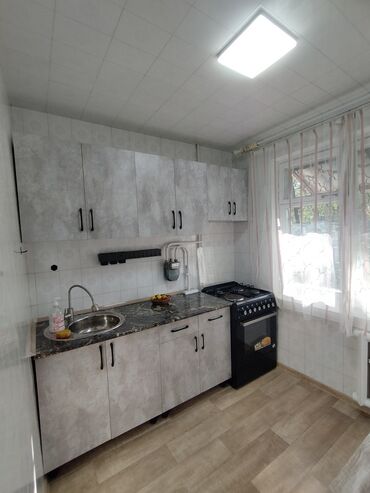 квартиры ош купить дом быта: 3 комнаты, 58 м², 104 серия, 2 этаж