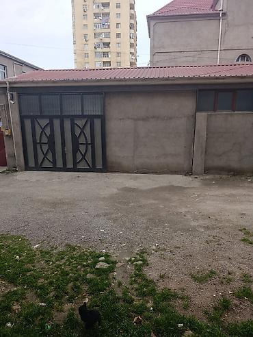 Həyət evləri və villalar: 3 otaqlı Bina evi satılır. - Planlaşdırma: geniş qonaq otağı, 2 yataq — 3