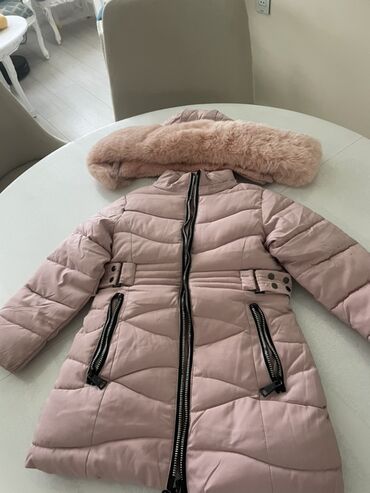 демисезонная верхняя одежда: Qız uşaqları üçün qış gödəkçəsi - Rəng: Pudra/çəhrayı - Model: Uzun at lalafo.az демисезонная верхняя одежда: Qız uşaqları üçün qış gödəkçəsi - Rəng: Pudra/çəhrayı - Model: Uzun