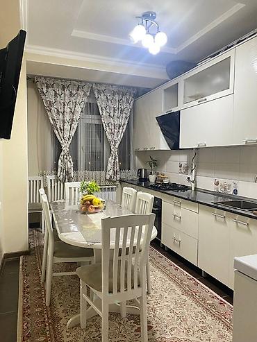 office table: 🏡 Продается 3-комнатная элитная квартира в г. Ош! 📍 Адрес: г. Ош — 4