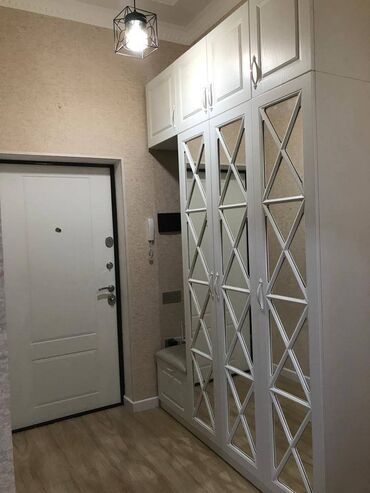 Uzunmüddətli kirayə mənzillər: Sumqayıt şəhəri,Bulvar küçəsi,Krsital2də10 mərtəbəli binanın 6cı — 11