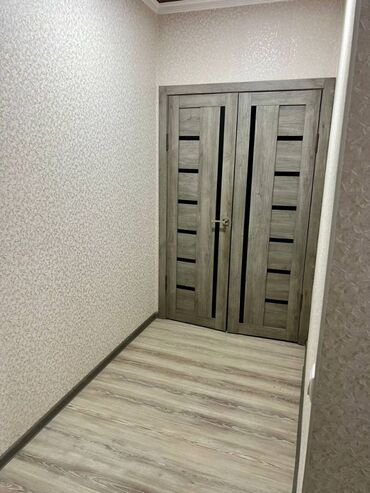 срочно сдаётся квартира: 2 комнаты, 54 м², 106 серия улучшенная, 2 этаж