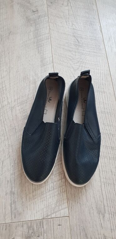 Oksfordice: Oksfordice, Emelie Strandberg, 39 — 5