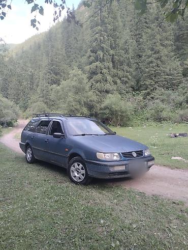 sequoia 2010: Volkswagen Passat: 1993 г., 1.8 л, Механика, Бензин, Универсал — 1