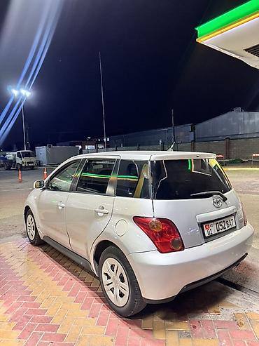 Транспорт: Toyota Ist: 2004 г., 1.3 л, Автомат, Бензин, Хэтчбэк — 4