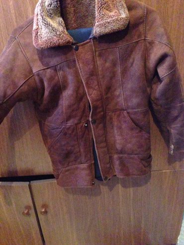 Məktəbli forması: Temiz dublonka az islenib papagıda var on 11 yasli oglanlara