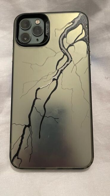 Apple iPhone: IPhone 11 Pro Max, Б/у, 256 ГБ, Зеленый, Защитное стекло, Чехол, 88 %