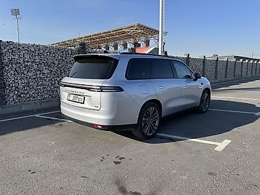 wuling mini ev: JMEV : 2024 г., 1.5 л, Электромобиль, Кроссовер — 4