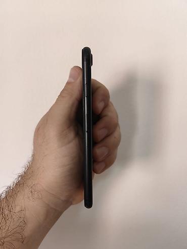 s7 edge: Iphone 7 crni sim free icloud free, sa 32 gb memorije. Telefon je ok — 2