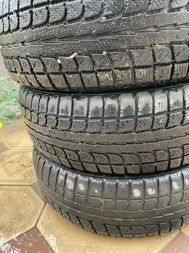 зимние шины на gx: Шины 205 / 65 / R 16, Зима, Б/у, Комплект, Легковые, Maxtrek