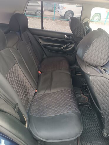 Volkswagen: Volkswagen Golf V: 2000 г., 2 л, Автомат, Бензин, Хэтчбэк — 11