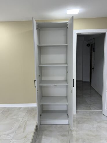 Salon, tibbi mebel dəsti: Gözəllik studiyası üçün mebel dəsti Tərkib: - Resepsiyon masası — 5