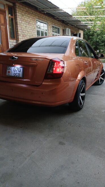 продам авто в рассрочку бишкек: Chevrolet Lacetti: 2007 г., 1.6 л, Механика, Бензин, Седан