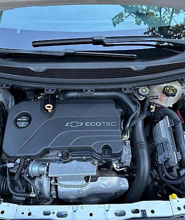 Chevrolet: Chevrolet Cruze: 1.4 l | 2017 il 187000 km Sedan — 5