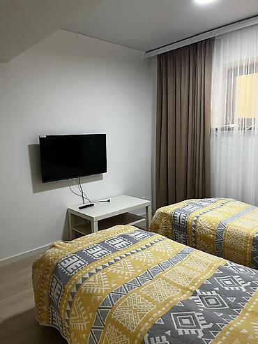 квартира аренде: 3 комнаты, 51 м², Цокольный этаж этаж — 5