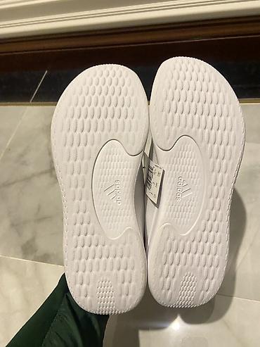 платья белые: Кроссовки, 32, 38.5, Adidas, Новый, цвет - Белый — 4