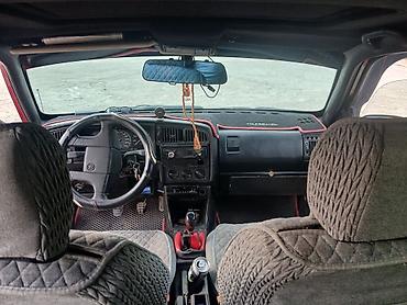 Volkswagen: Volkswagen Passat Variant: 1992 г., 1.8 л, Механика, Бензин, Универсал — 10