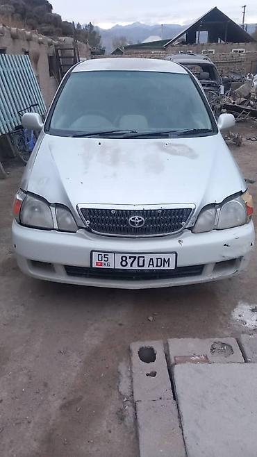lexus s300: Toyota Gaia: 2002 г., 2 л, Газ, Минивэн — 3