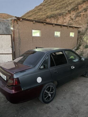 дэу матиз 1: Daewoo Nexia: 1996 г., 1.5 л, Механика, Бензин, Седан