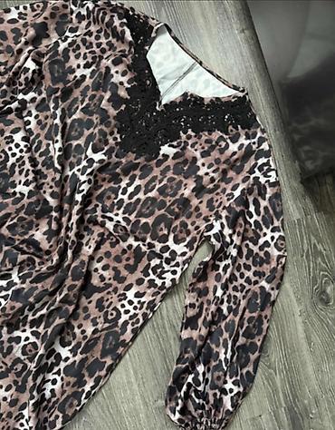 ecco baletanke: Nova haljina od lepog materijala, animal printa, ukrašena čipkom — 2